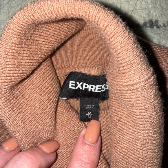 Express Ribbed Turtleneck Sweater – Size Medium (Slim Fit) - Picture 2 of 2
